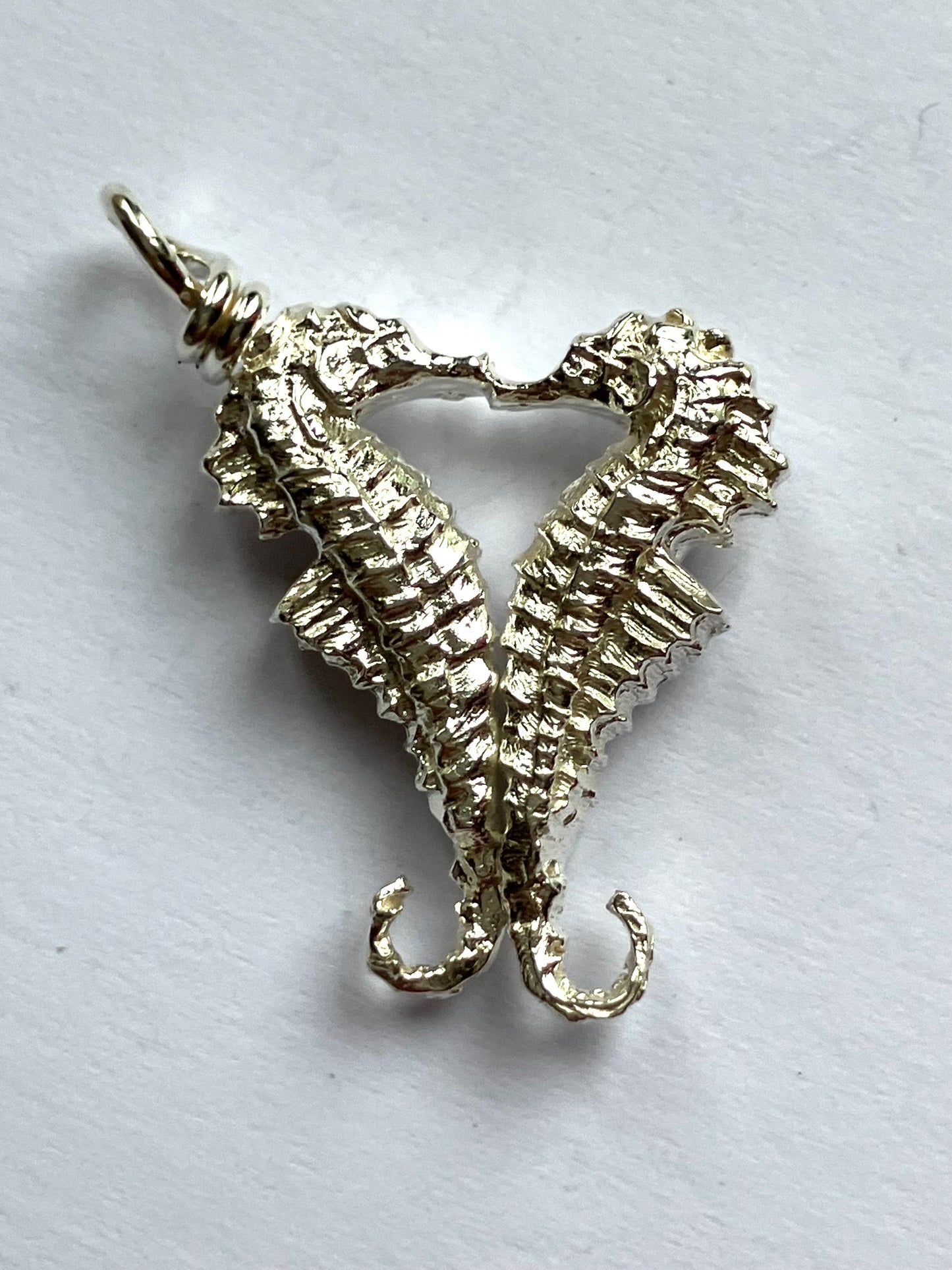 Kissing Seahorse Heart Shape Pendant