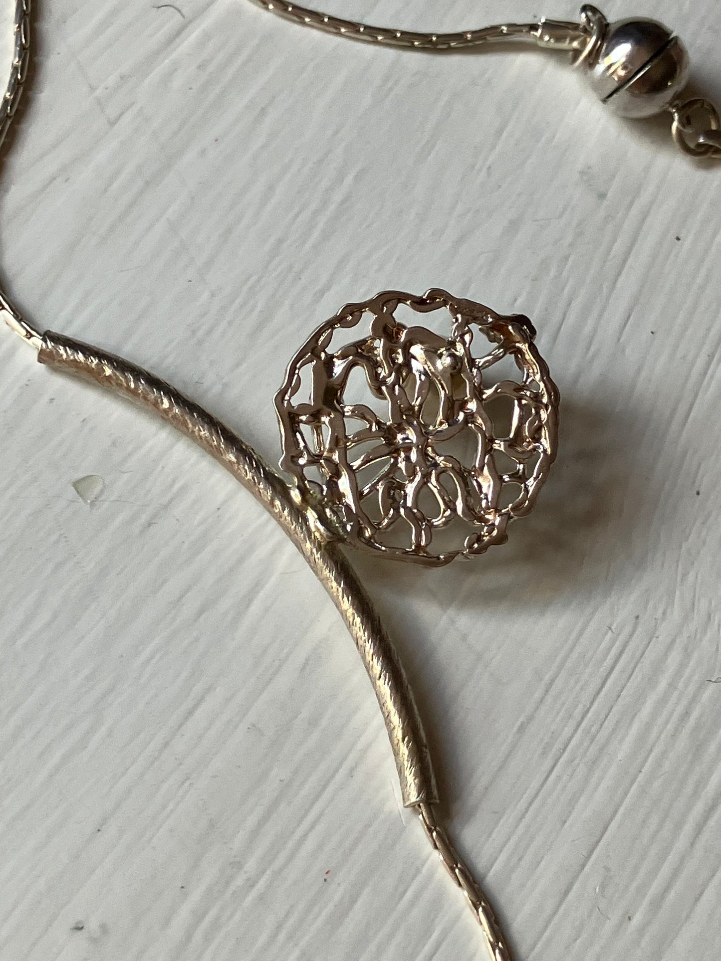 Pearl on wire pendant necklace