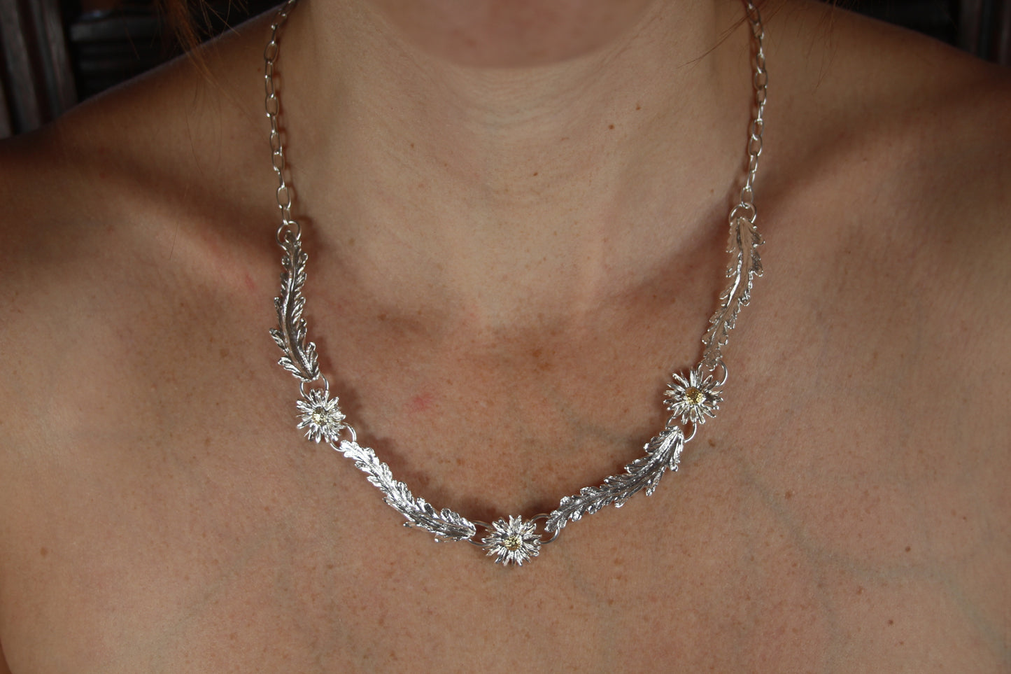 Daisy and leaf necklace