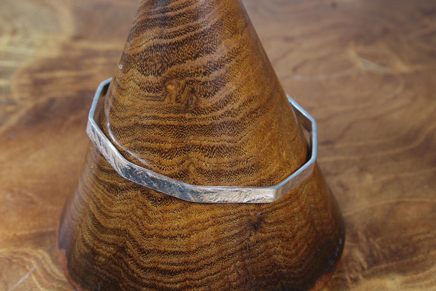 Silver Ten sided Bangle (4mm)