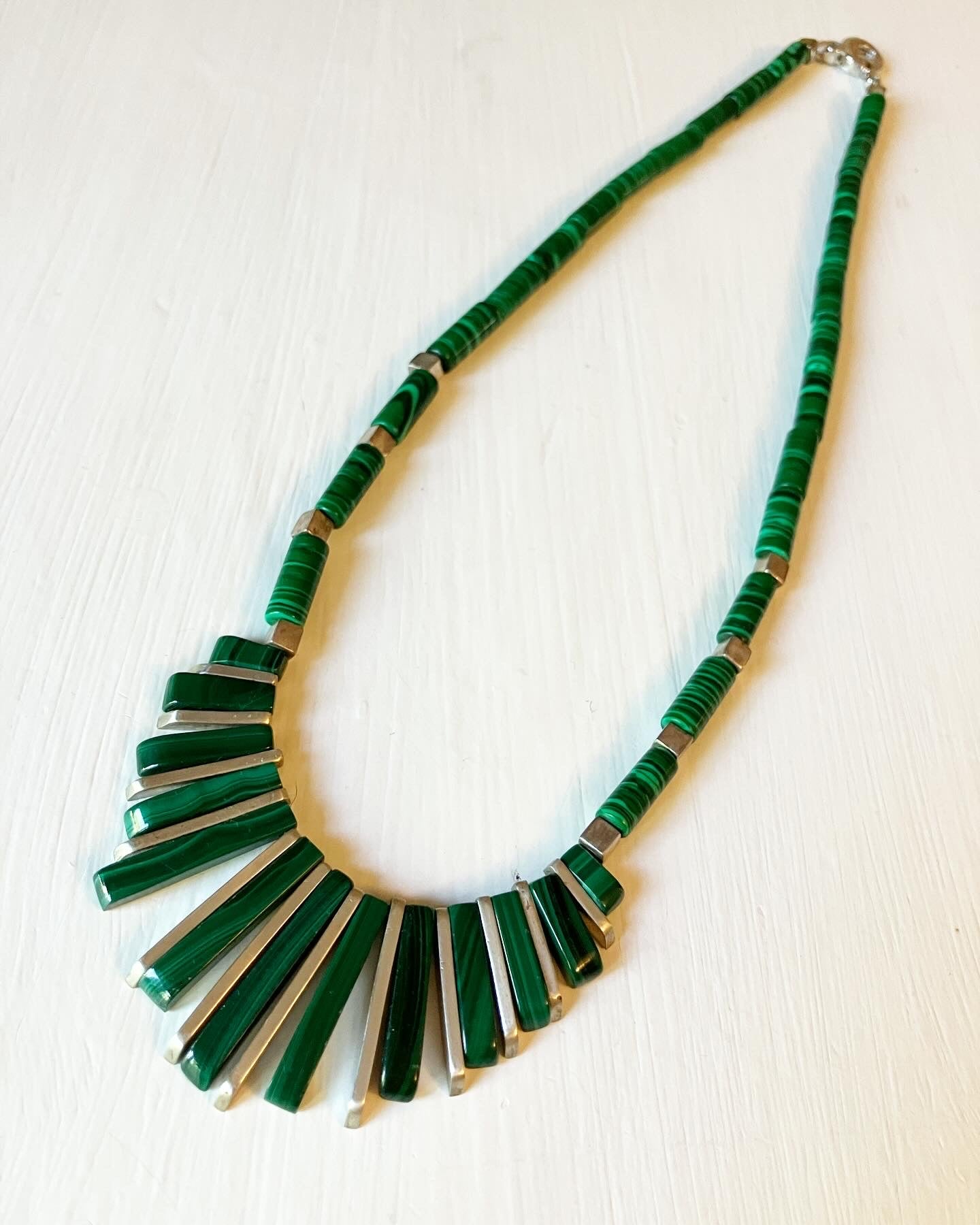 Green Bead & Silver Cleopatra Deco Necklace