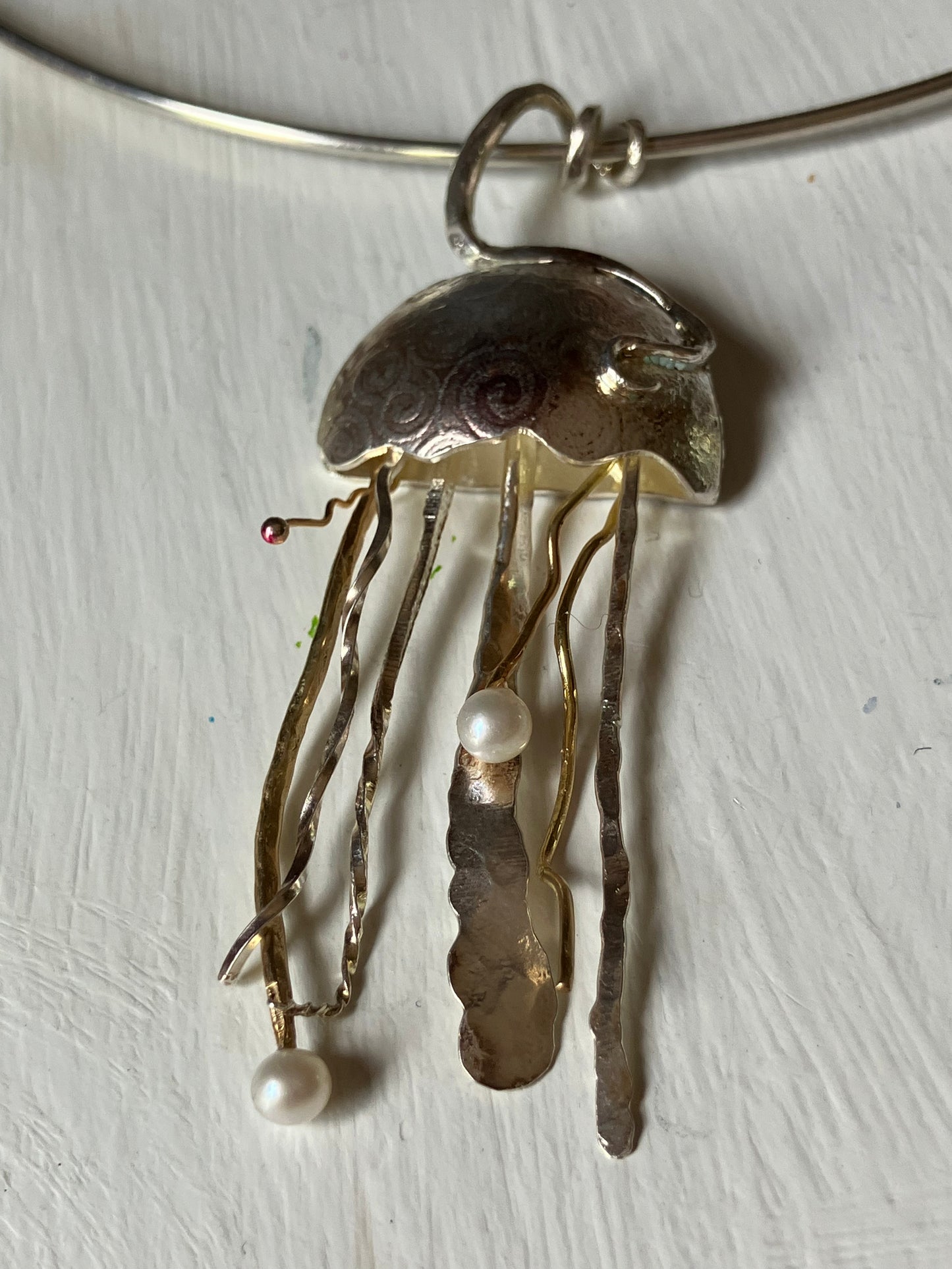 Jellyfish on Collar