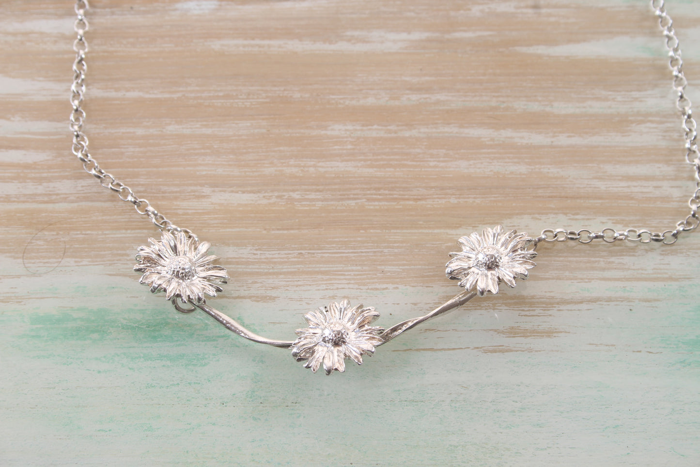 Daisy Necklace