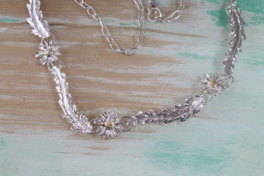 Daisy and leaf necklace